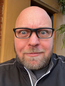 Image of Sean Nel wearing Glasses